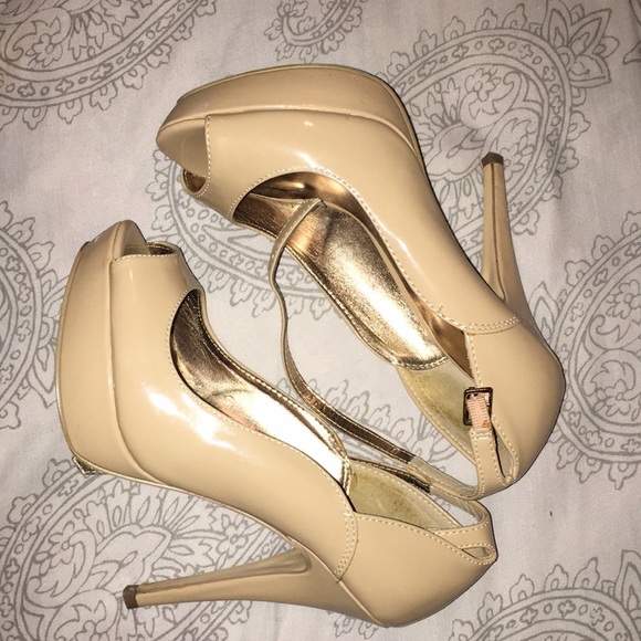 Beige Stiletto Heels - Picture 2 of 4